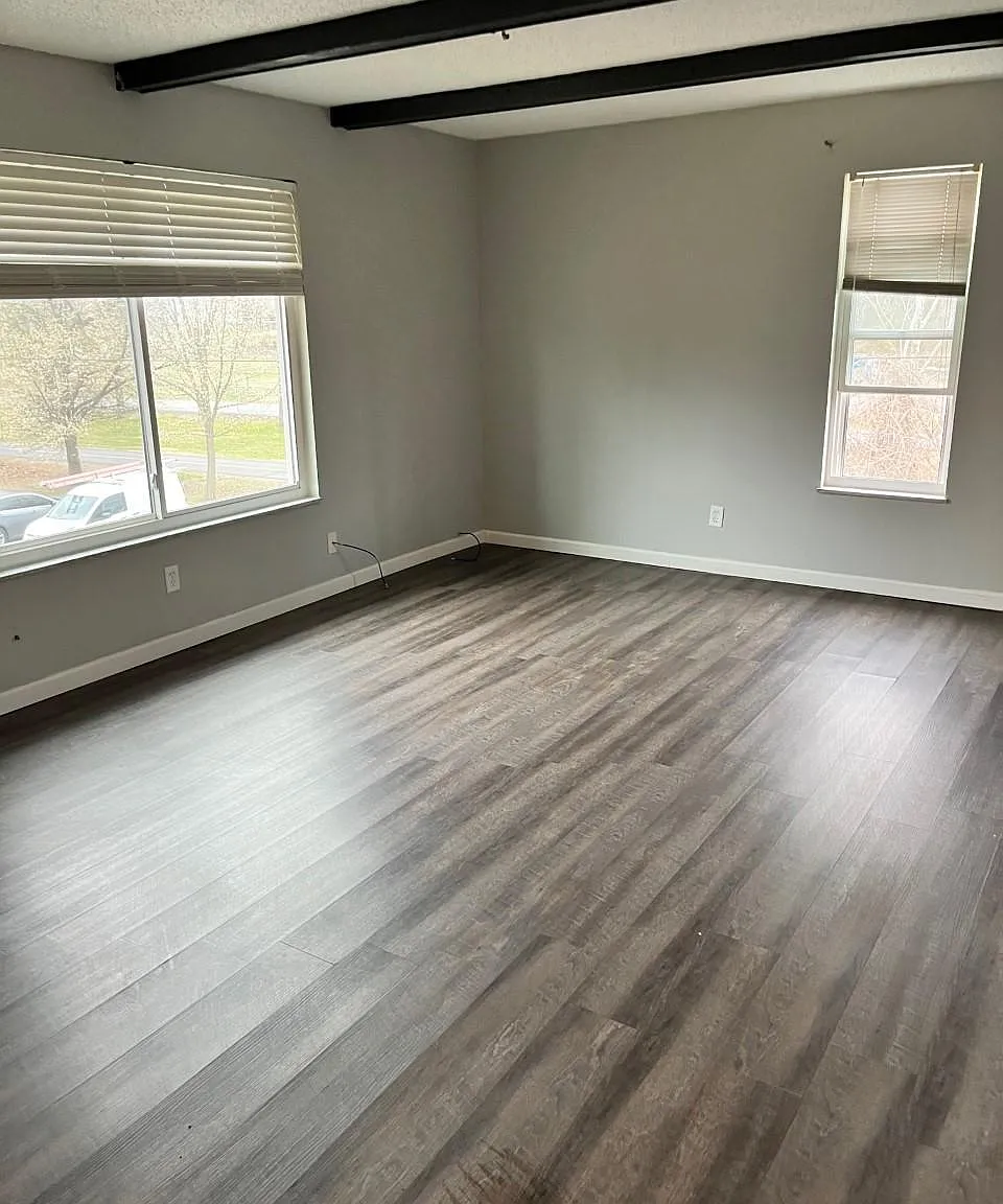 10080 Squire Meadows Dr — Photo 2