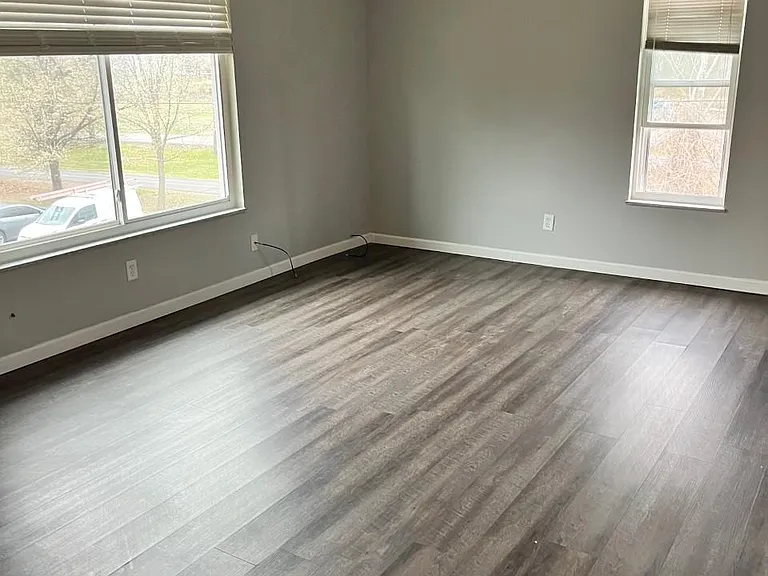 10080 Squire Meadows Dr #5 — Photo 2