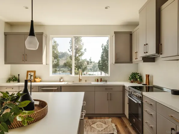 3851 N Riley Ln, Los Angeles, CA 90065