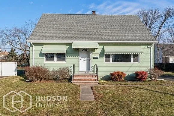 1308 Gress St photo 1