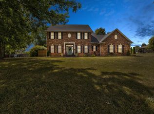 309 Fox Chase Ct, Mount Sterling, KY 40353