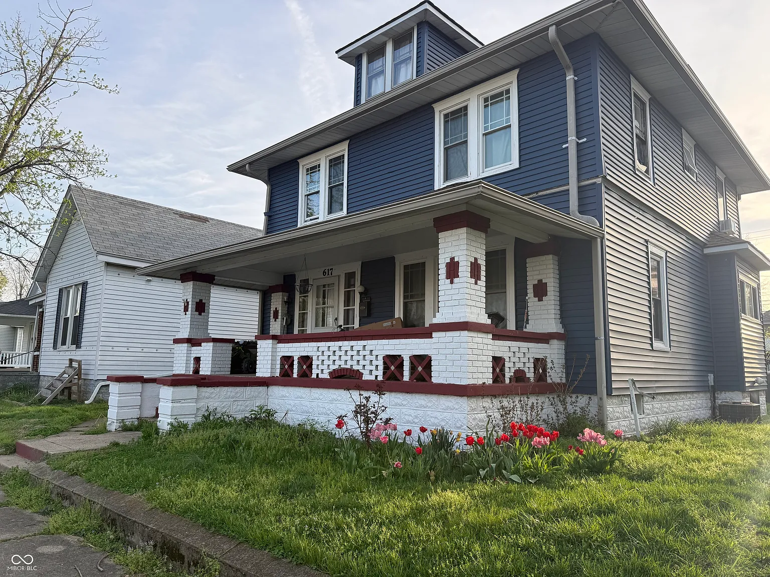 617 S Poplar St photo 1