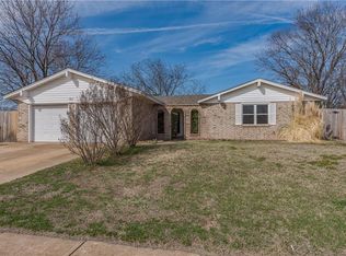 1811 Lakehurst Dr, Norman, OK 73071