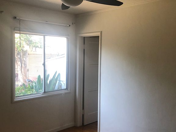 2nd image of 223 S Glenwood Pl
