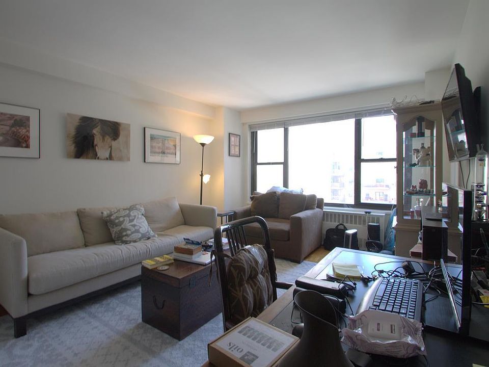 1st image of 145 4th Ave APT 6M