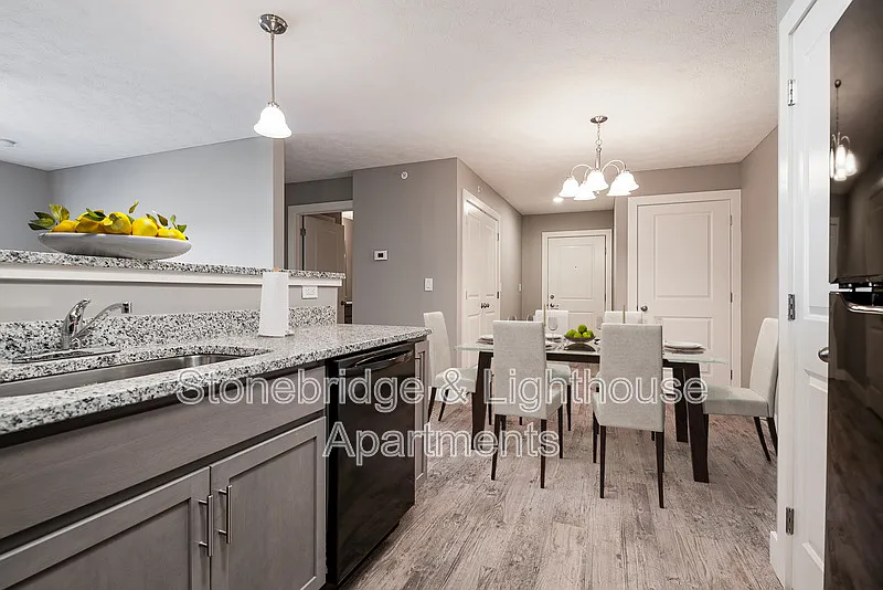1632 Old Salem Rd — Photo 2