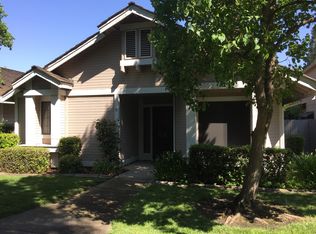 2005 Parkhill Dr, Roseville, CA 95661