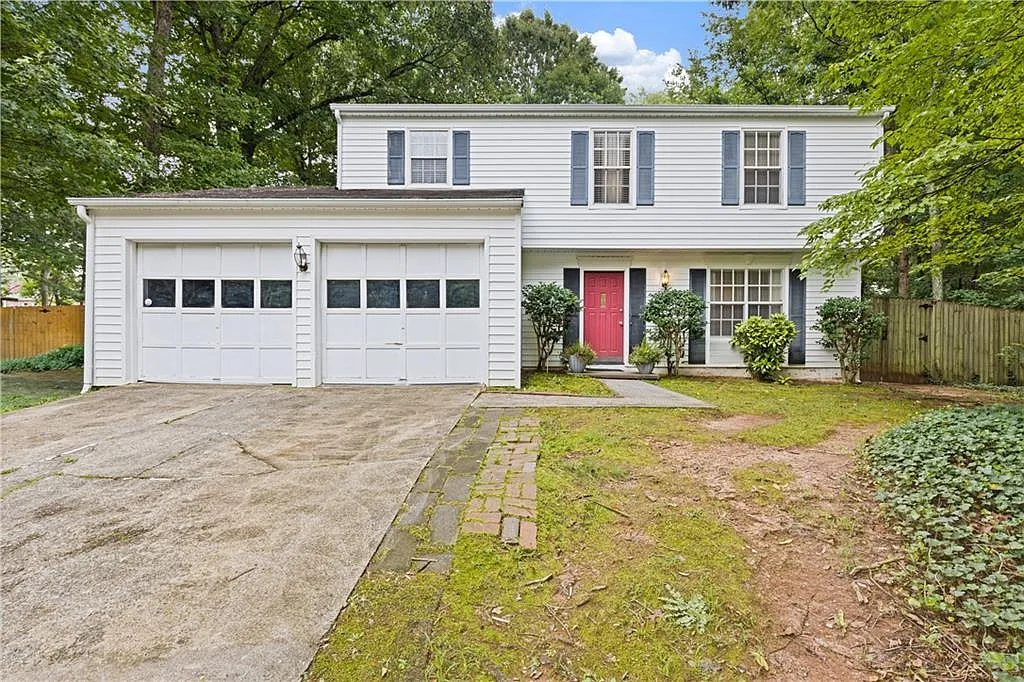 4 bed, 2.5 bath, 2046 sqft, $2,395 — Photo 1