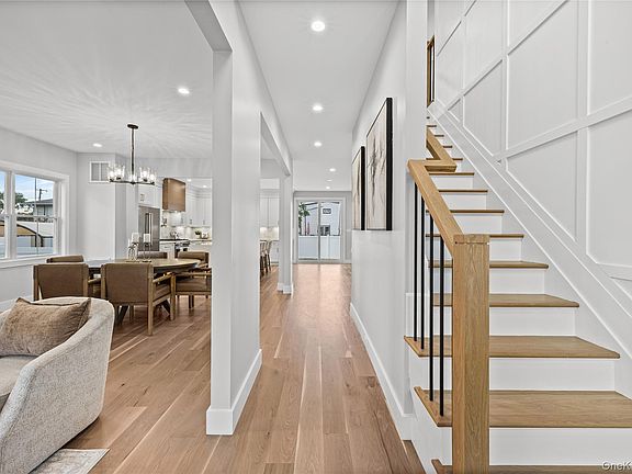 5th image of 2439 Berkeley Place
