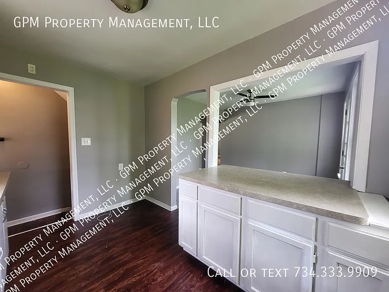 15305 Evergreen Ave — Photo 9