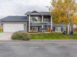 1926 N Hodges Ln, Greenacres, WA 99016