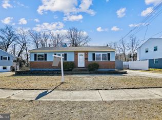 6207 Collinsway Rd, Catonsville, MD 21228