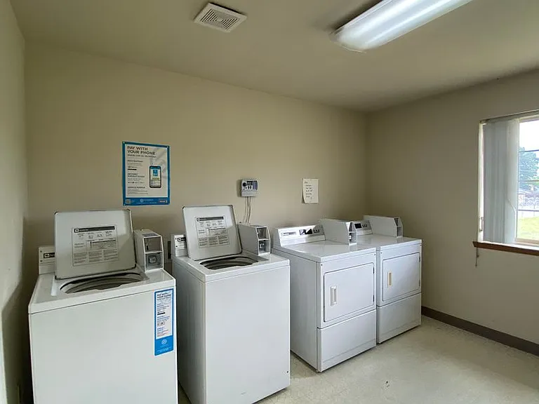311 W Naches Ave #16 — Photo 8