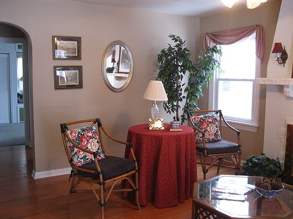 2nd image of 309 Claranna Ave