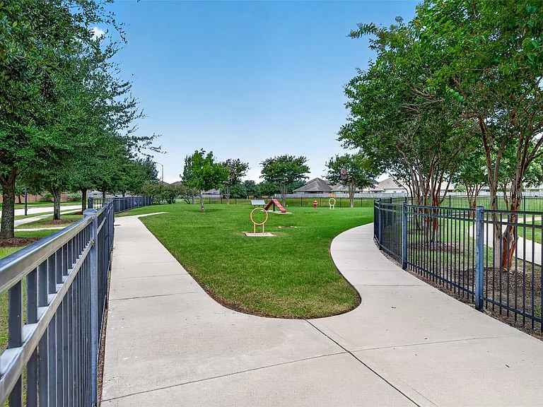 24603 Royal Pike Dr — Photo 46