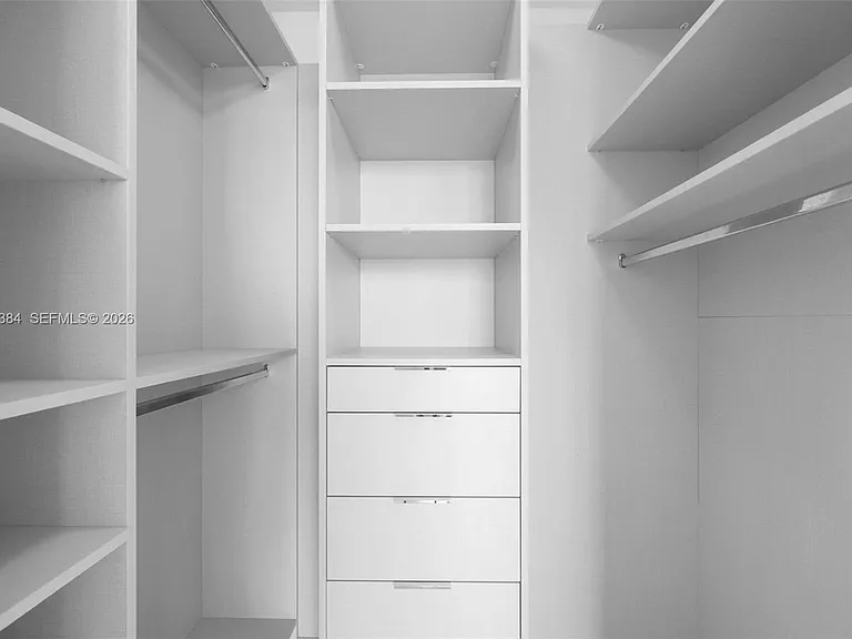 68 SE 6th St #910 — Photo 10
