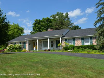 1057 Applegate Ln, East Lansing, MI, 48823