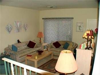 4th image of 433 W 104th St APT D