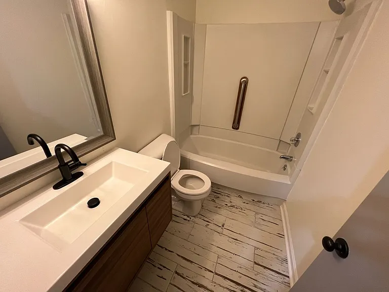 1304 Buckingham Rd — Photo 37