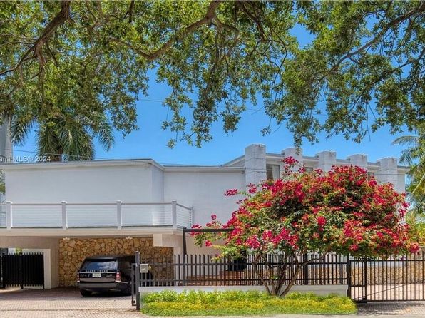 2120 S Bayshore Dr