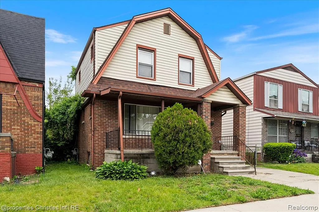 3 bed, 1.5 bath, 1456 sqft, $1,350 — Photo 2