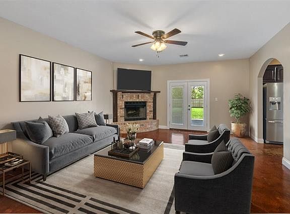 3rd image of 2721 Tealwood Dr
