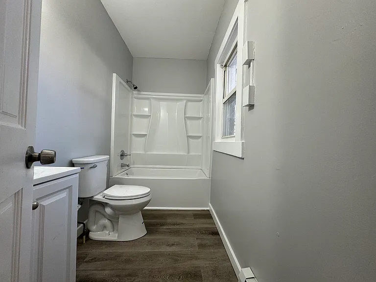 106 Johnson St #2 — Photo 6