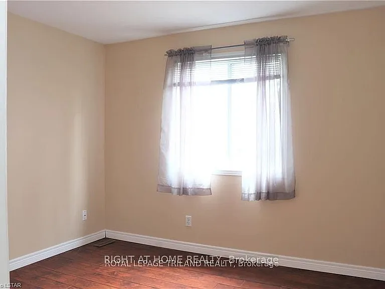 709 Silversmith St — Photo 11