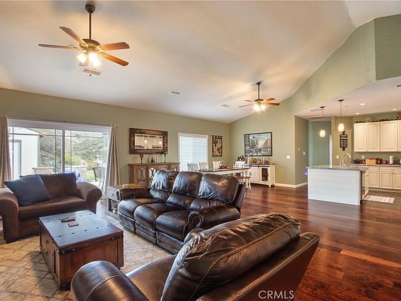 4th image of 40105 Voyager Rd