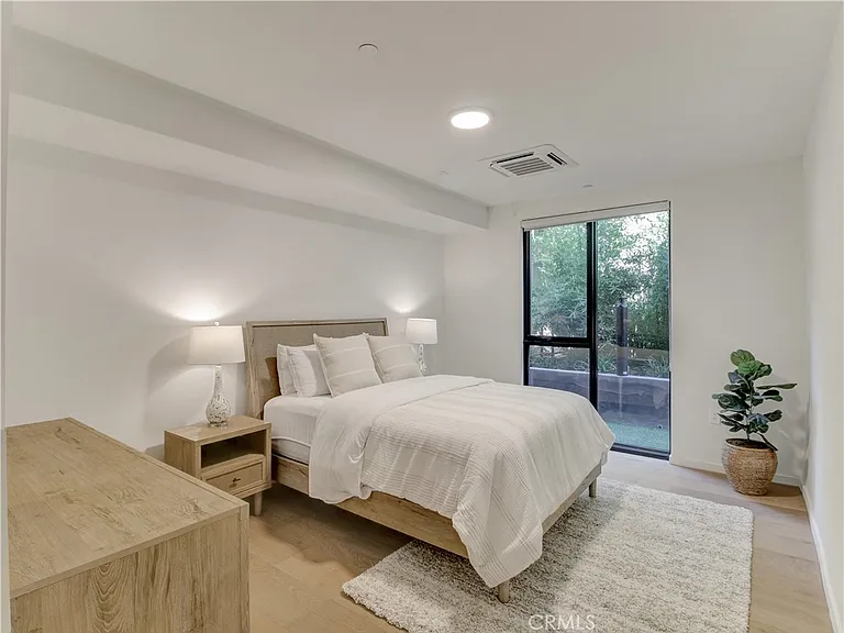1618 Hilts Ave #103 — Photo 20