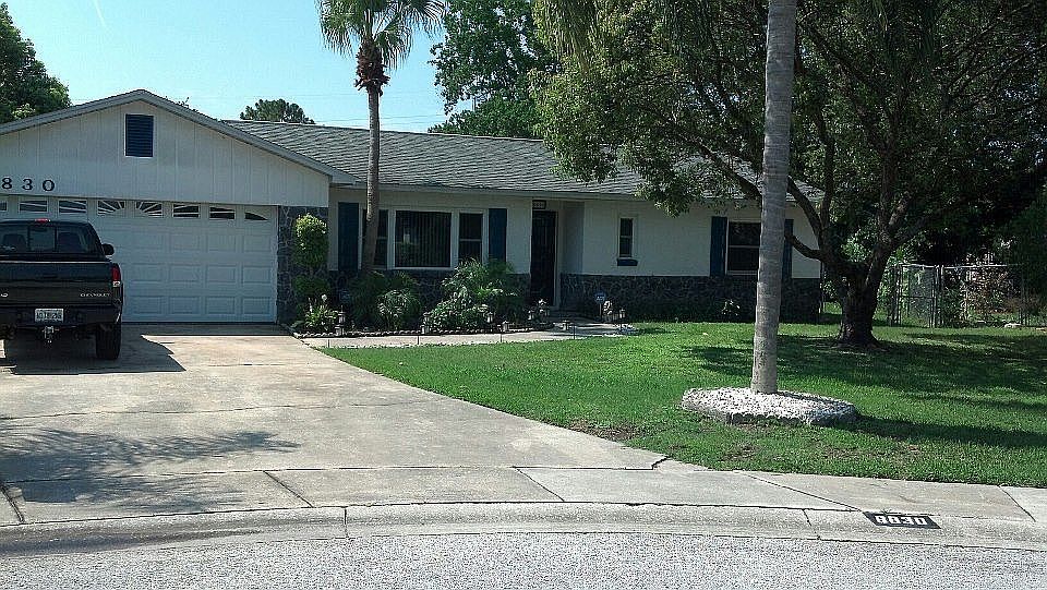 8830 SCIOTO CT North Front