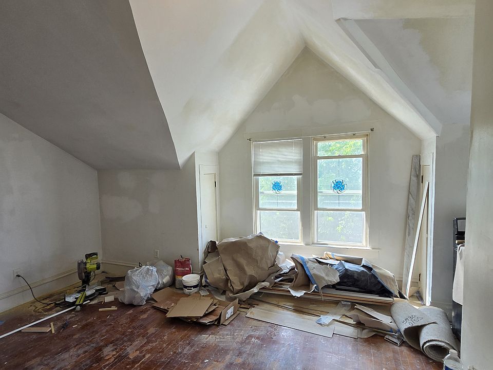 1st image of 754 High St #3U