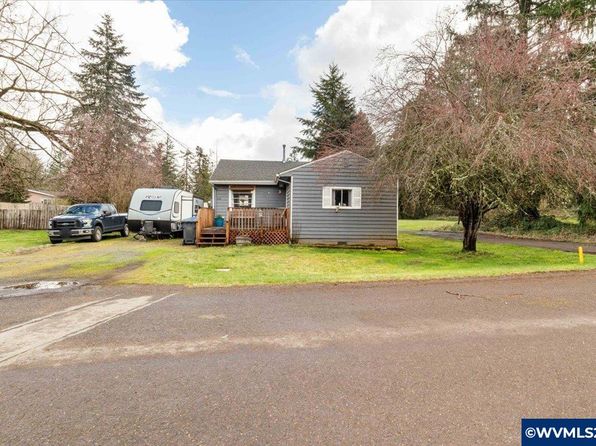 584 SE 5th Ave, Mill City, OR 97360