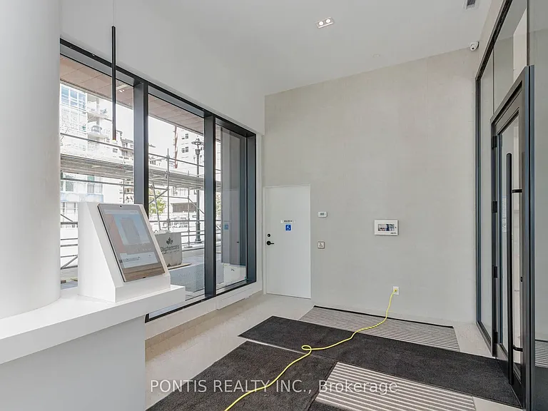 2075 Lakeshore Rd #404 — Photo 4