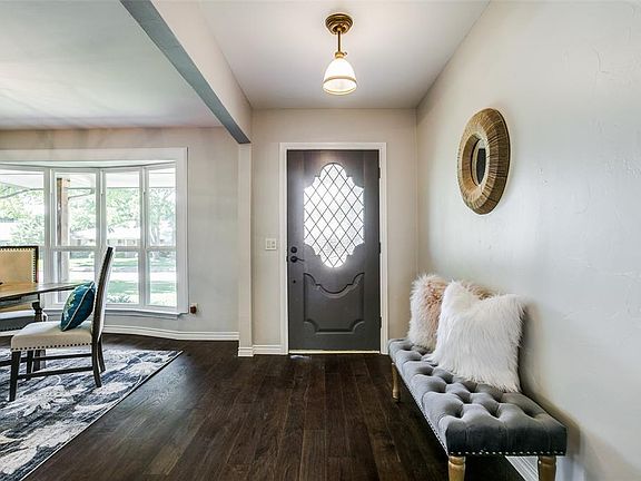 4th image of 2413 Flagstone Dr