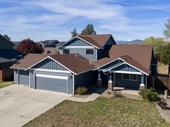 2113 NW 22nd St, Redmond, OR 97756