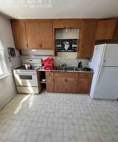 307 1st Ave W #3 — Photo 8