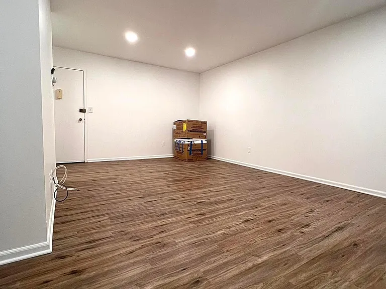 1000 Knapps Hwy #27 — Photo 4