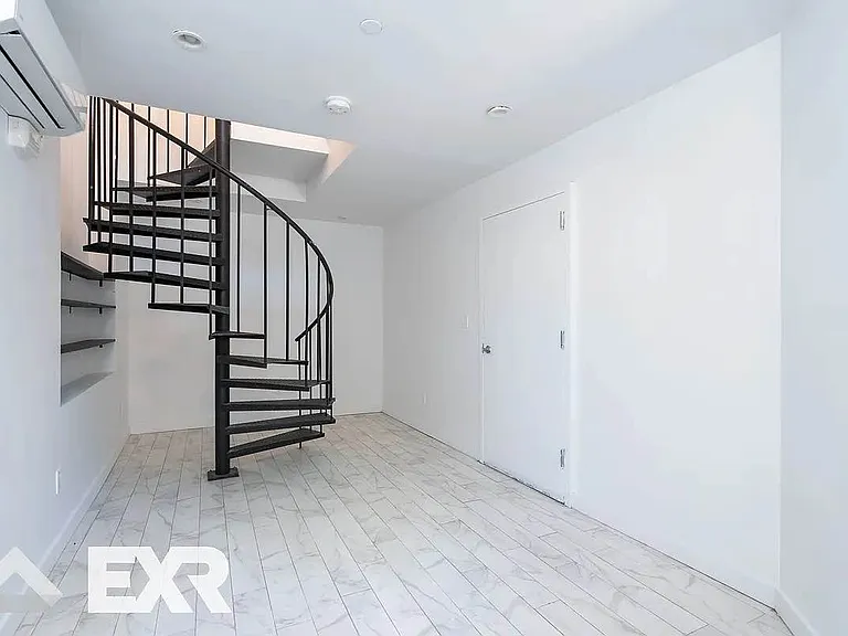 453 Irving Ave #1F — Photo 5