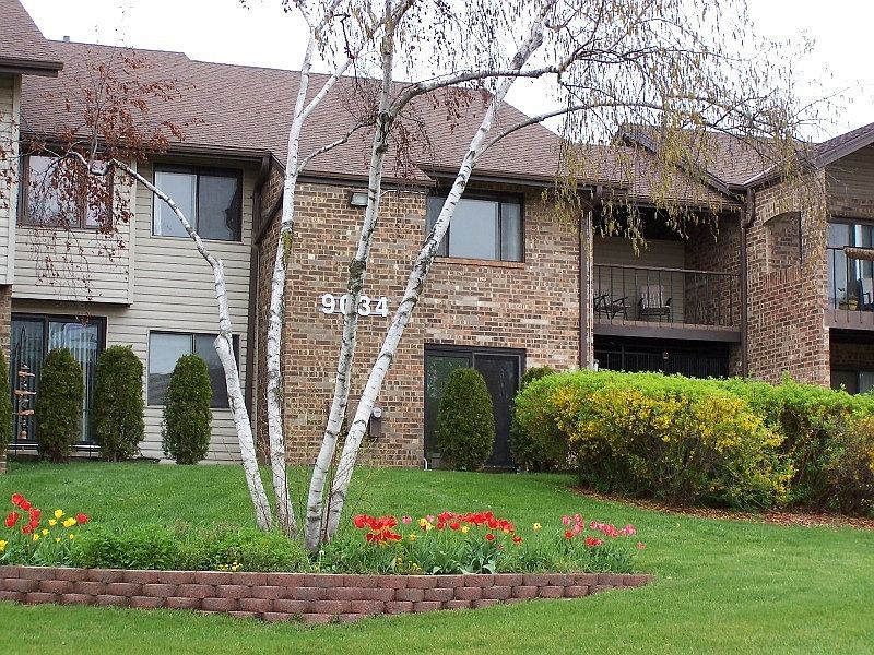 1st image of 9034 W Lisbon Ave Unit 24