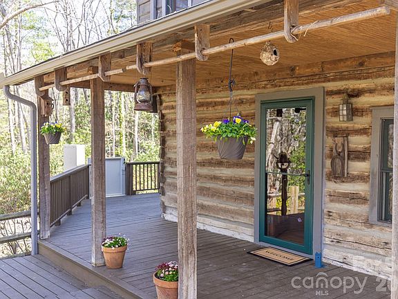 4th image of 117 Woods View Trl