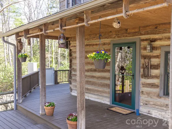 117 Woods View Trl, Fairview, NC 28730