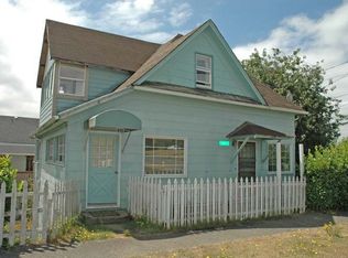 415 E 2nd St, Coquille, OR 97423