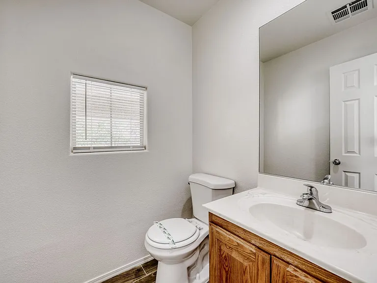 2562 Begonia Valley Ave — Photo 16