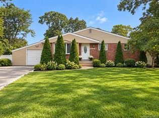 243 Vermont Avenue, Bay Shore, NY 11706