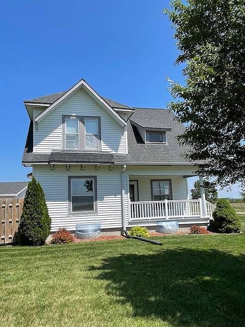 1st image of 1416 N R Rd