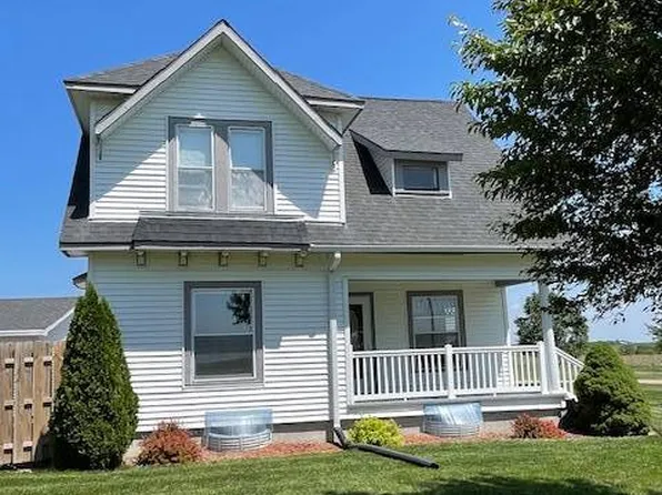 1416 N R Rd, Aurora, NE 68818