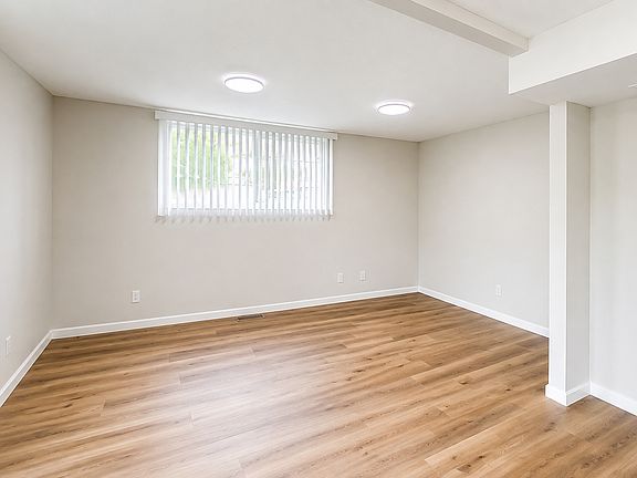 4th image of 2491 Sycamore Ln #1