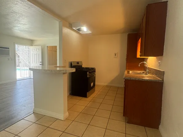 350 W 19th St #3, San Bernardino, CA 92405