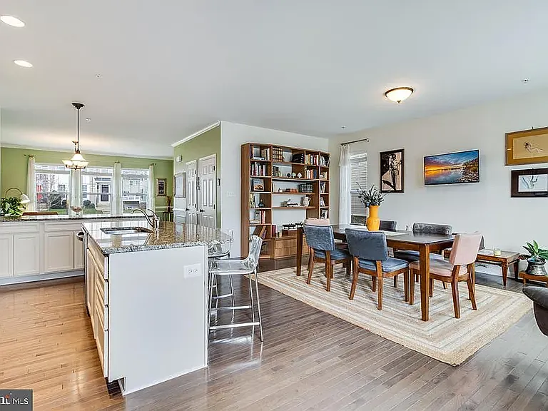 23380 Marview Ct — Photo 8